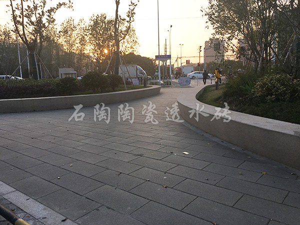 【上海虹梅南路提升】陶瓷透水砖项目工程